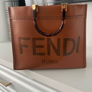 FENDI Medium Brown Leather Sunshine Shopper Tote Bag